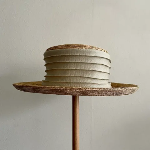 青山のオーダーメイドハット専門店MIKAMI-Bespokehatのエレガントなキャノチェ帽子
