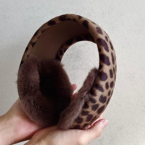 青山のオーダーメイドハット専門店MIKAMI-Bespokehatの上質なイヤーマフ