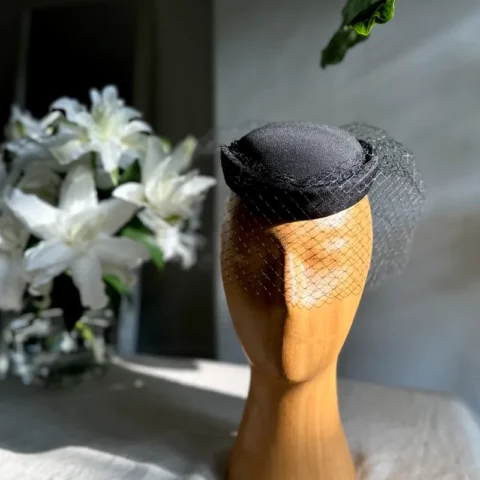 青山のオーダーメイドハット専門店MIKAMI-Bespokehatのエレガントなヘッドドレス
